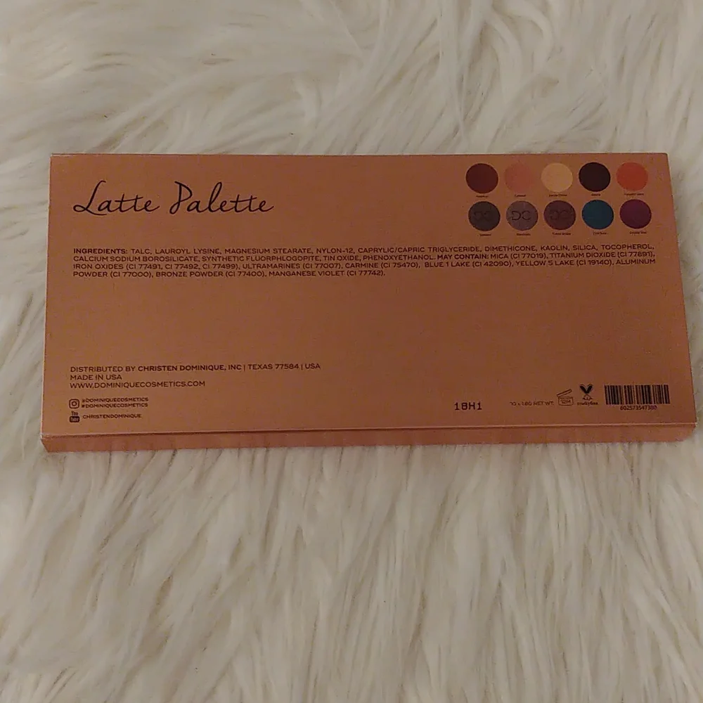 💝FIRM! NWT DOMINIQUE COSMETICS LATTE EYESHADOW PALETTE